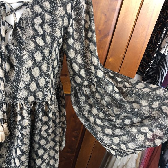 SHOW ME YOUR MUMU Boho Snake Print Poet Sheer Balloon Bell sleeve Fairycore Top - Picture 6 of 13
